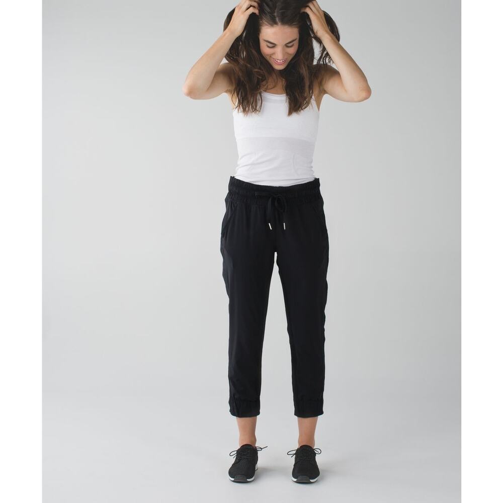 Lululemon Womens 4 Black Tearaway Pants Athleisure Pull on Drawstring Comfy